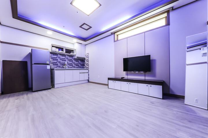 Room 19 of 54