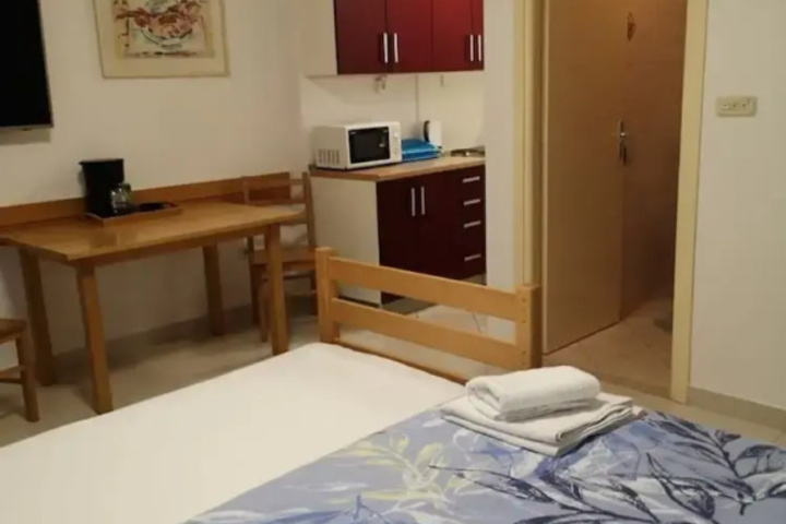 Room 2 of 15