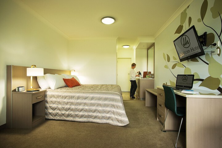 Room 18 of 49