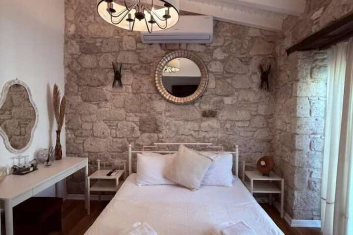 Room 21 of 55