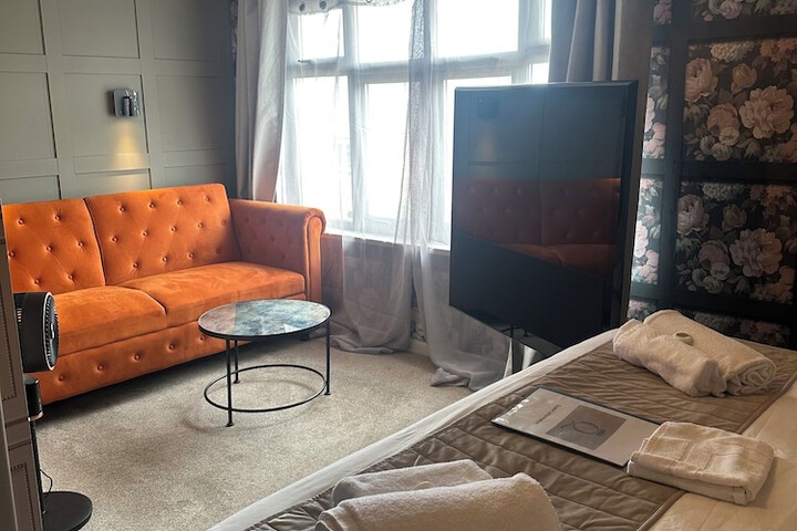 Room 79 of 171