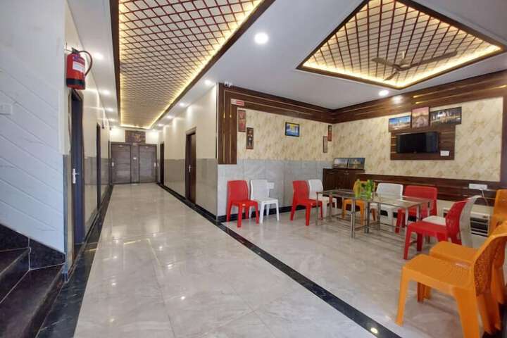 Hotel Interior 13 of 107