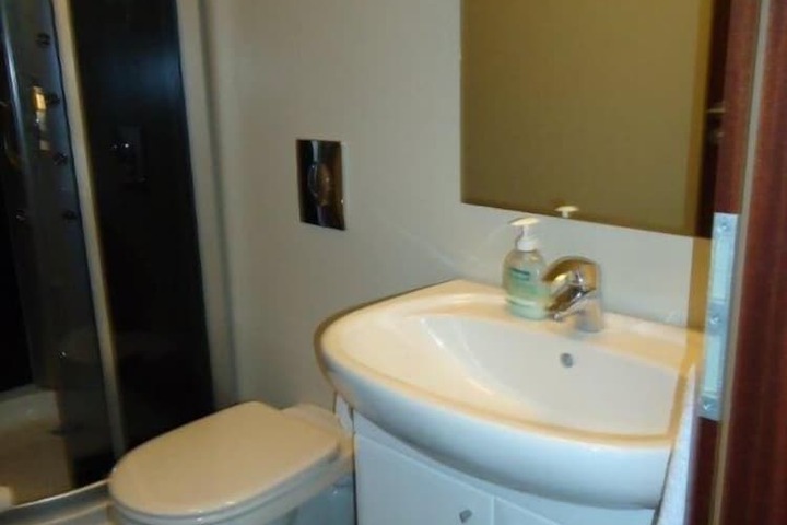 Room 41 of 63