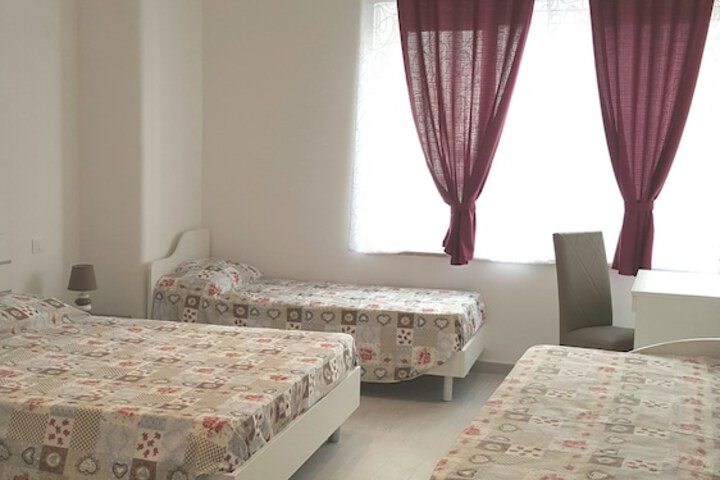 Room 9 of 22