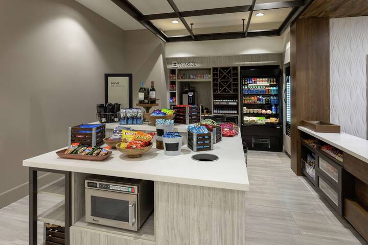 Snack bar