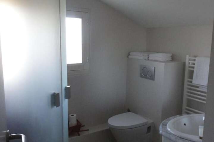 Room 18 of 42