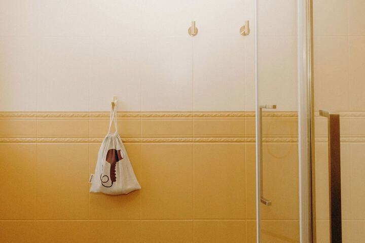 Room 57 of 79