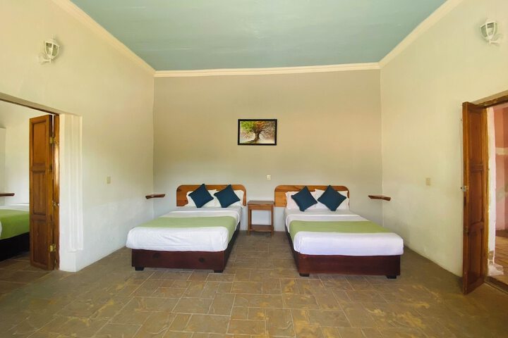 Room 85 of 172