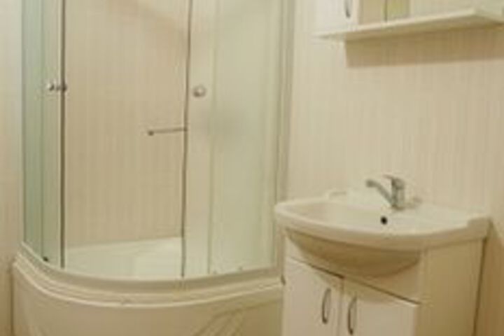 Room 11 of 80