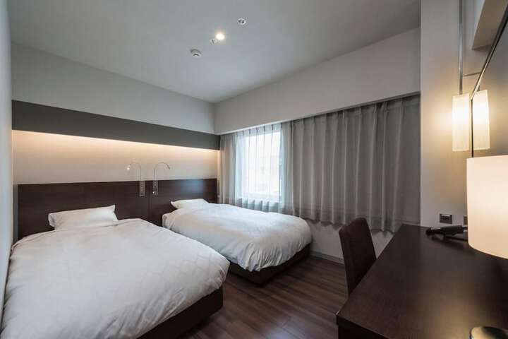 Room 18 of 45