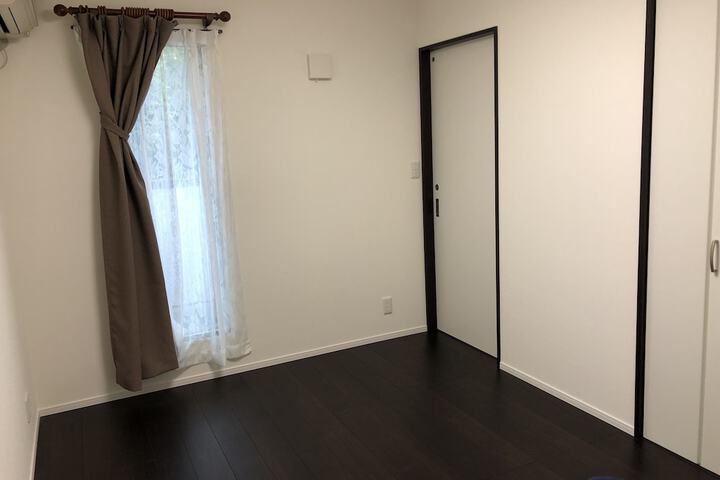 Room 3 of 11