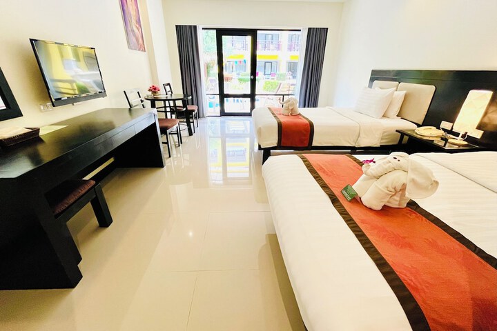 Room 35 of 106