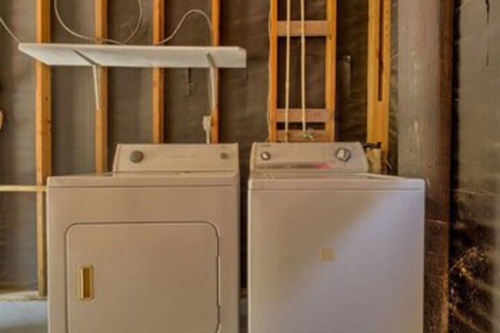 Laundry 7 of 25