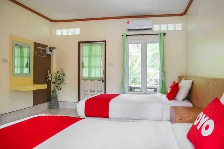 Room 14 of 33