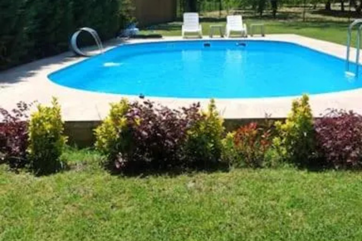 Pool 5 of 7