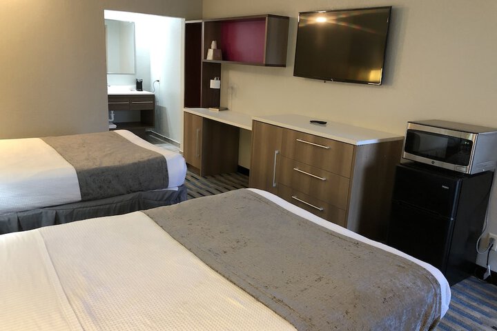 Premium 2 Double Beds (3 of 18)