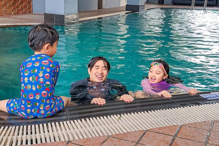 Pool 90 of 151