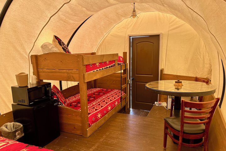 Room 27 of 79