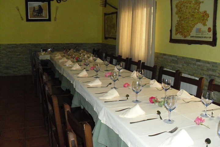 Dining 30 of 53