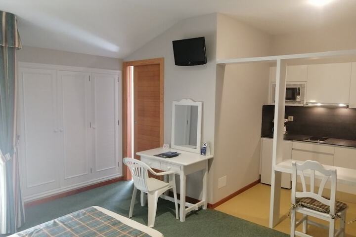 Room 8 of 45