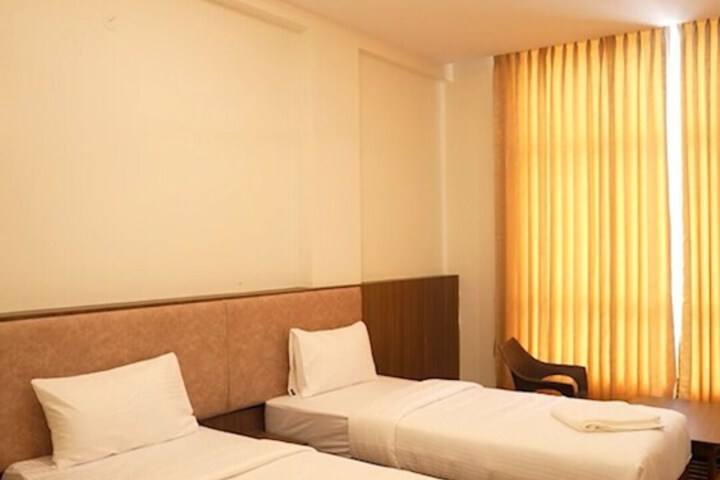 Room 6 of 21