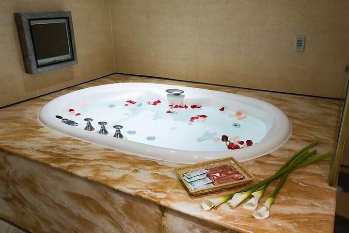 Room 49 of 54