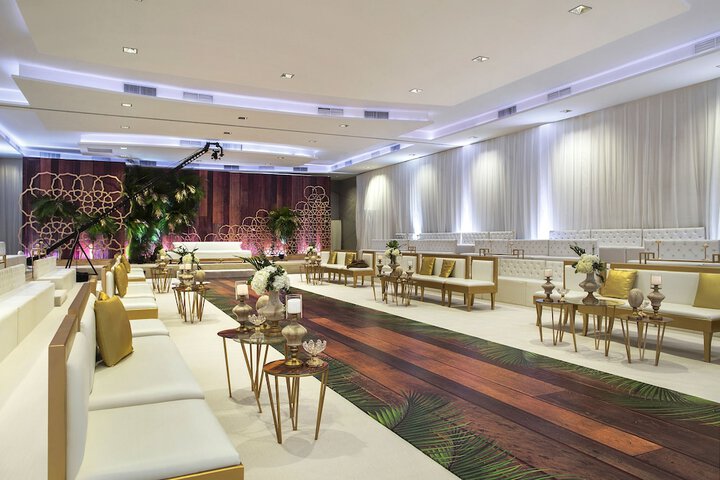 Ballroom/Hall 57 of 66