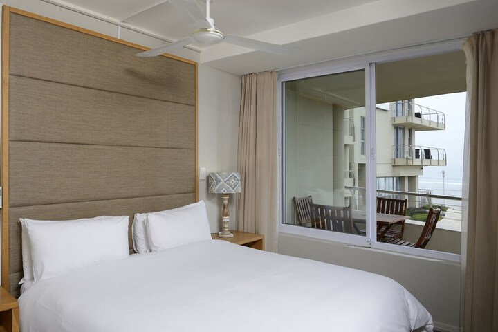 Room 8 of 32