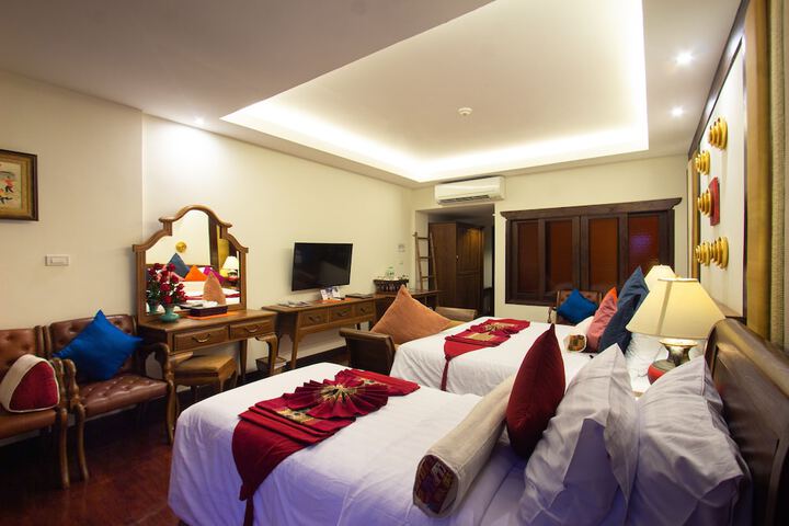 Room 43 of 98
