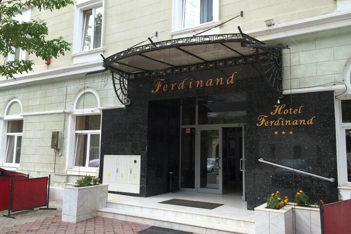 HOTEL FERDINAND