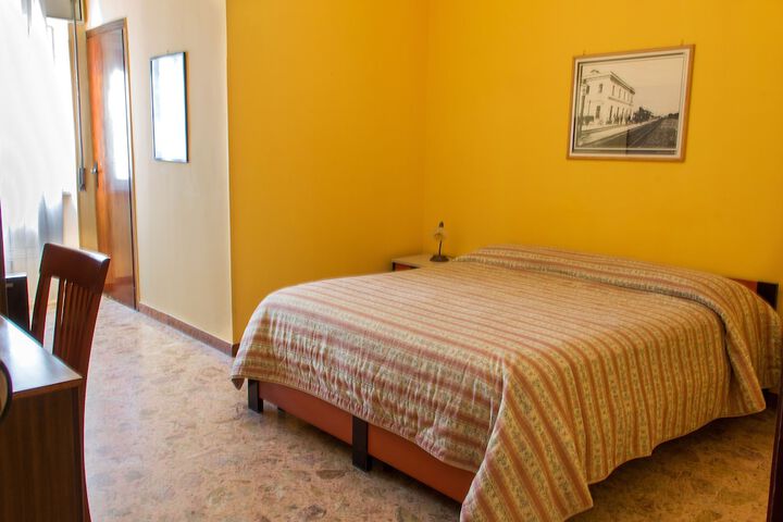 Room 23 of 24