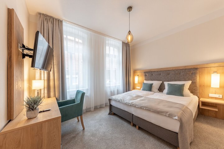 Room 21 of 34