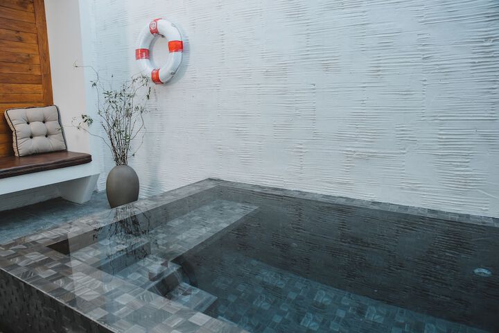 Pool 28 of 52