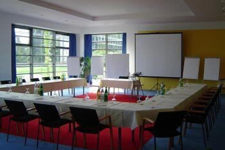 Meeting 72 of 79