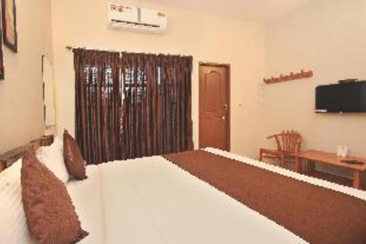 Room 16 of 23