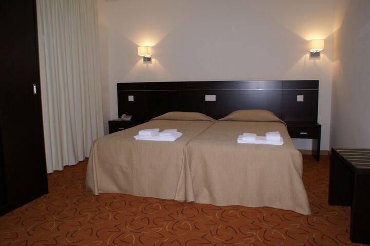 Room 6 of 57