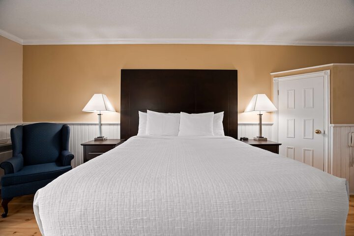 1 Queen Bed - Wireless High Speed Internet Handicap Room Continental Breakfast (11 of 14)