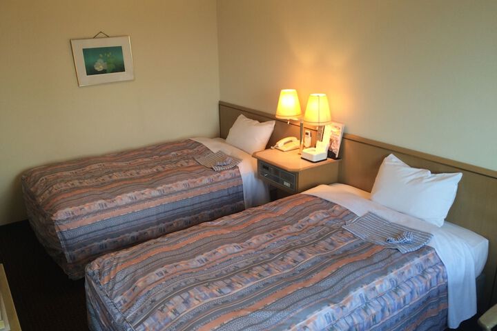 Room 11 of 29