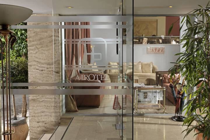 Hotel 50 of 54