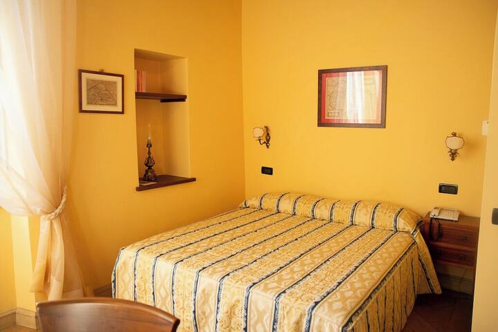 Room 14 of 35