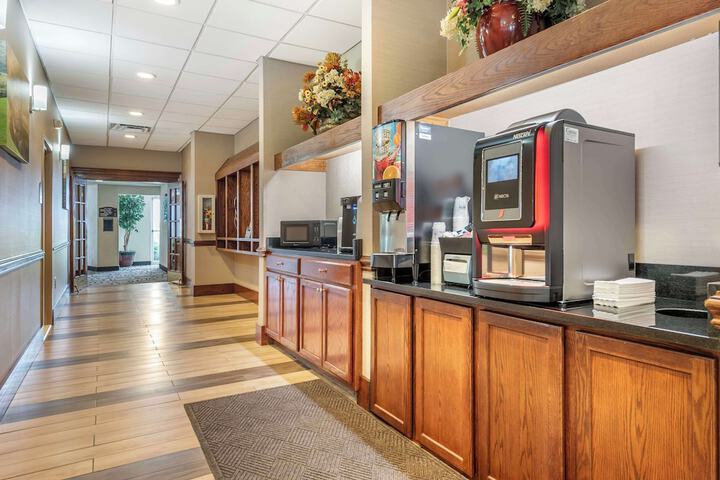 Breakfast area