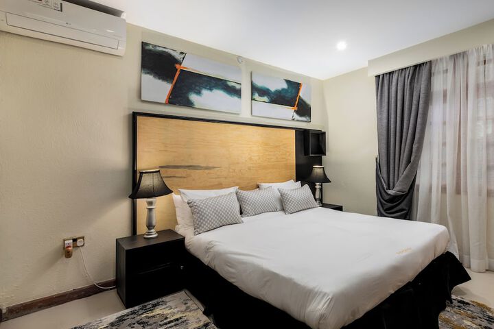 Room 22 of 59