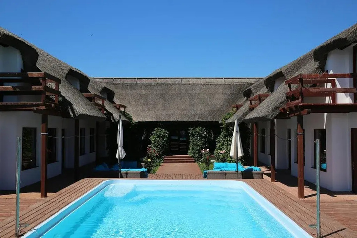 Pool 3 of 6