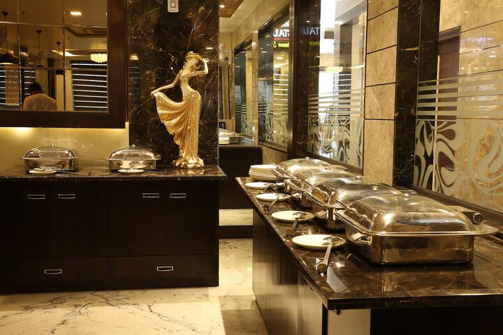 Dining 86 of 123
