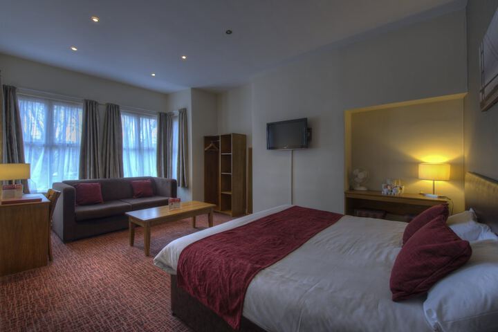 Room 16 of 60