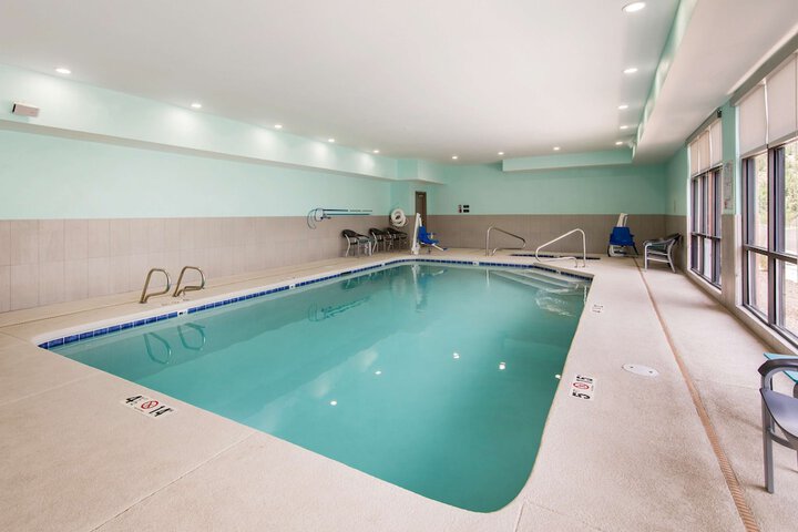 Pool 39 of 46