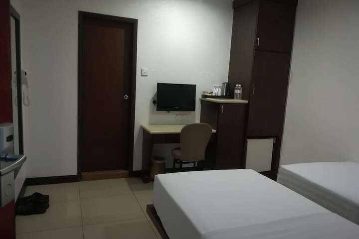 Room amenity