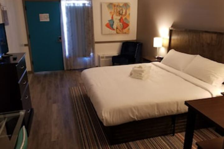 Room 7 of 96