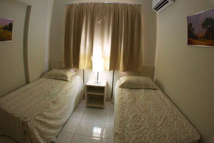 Room 12 of 39