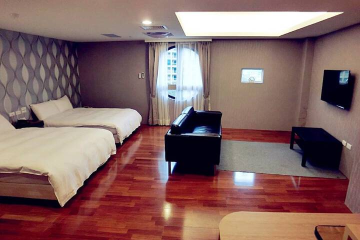 Room 18 of 67